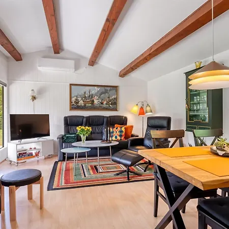 Hébergement de vacances Maris - 200m From The Sea By Interhome