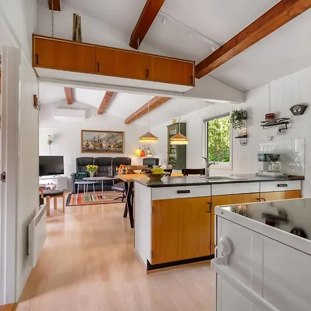 Maris - 200m From The Sea By Interhome Stubbekobing